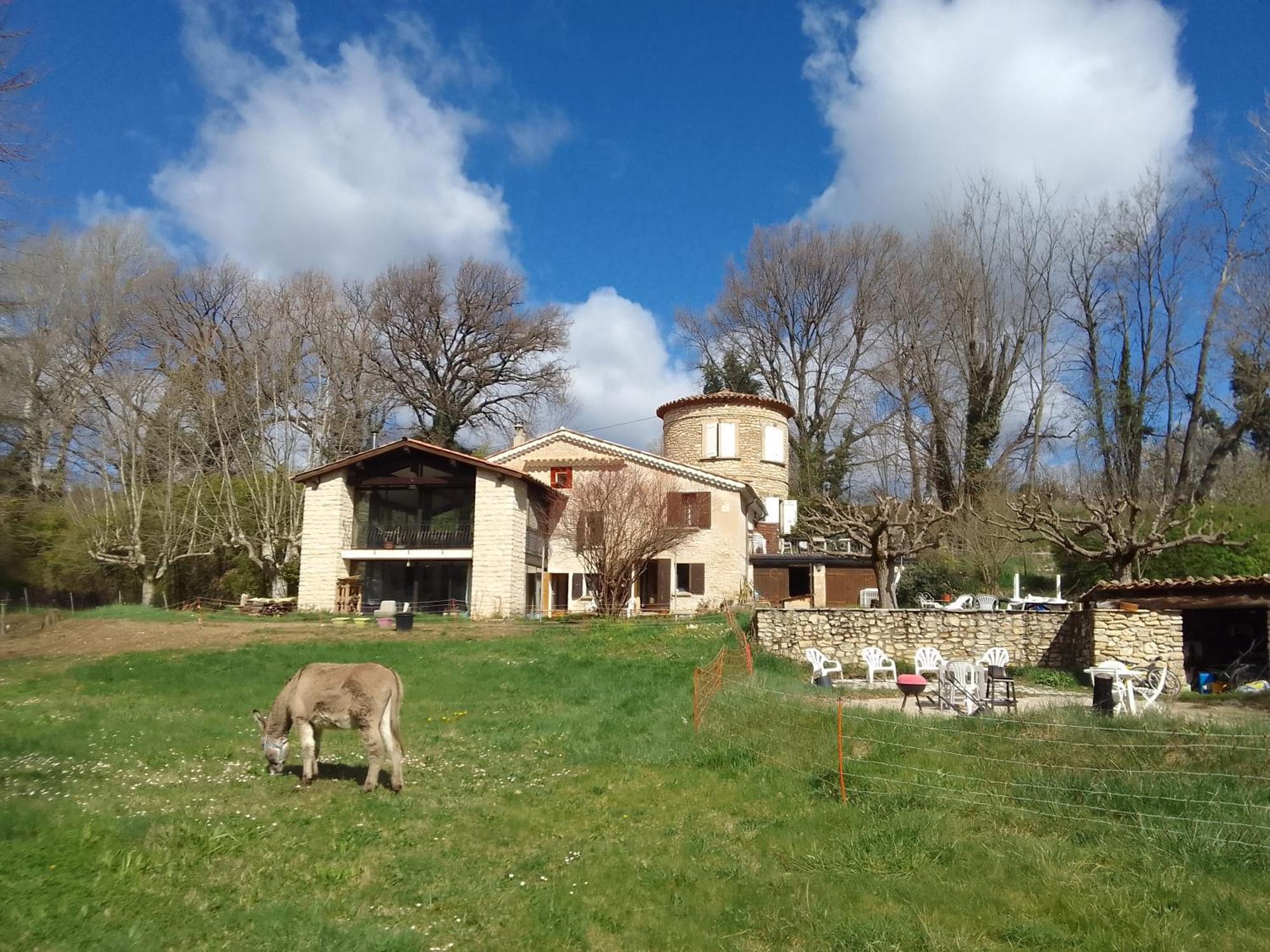 Les Favouilles - Gite & Chambres D Hotes Dauphin Extérieur photo