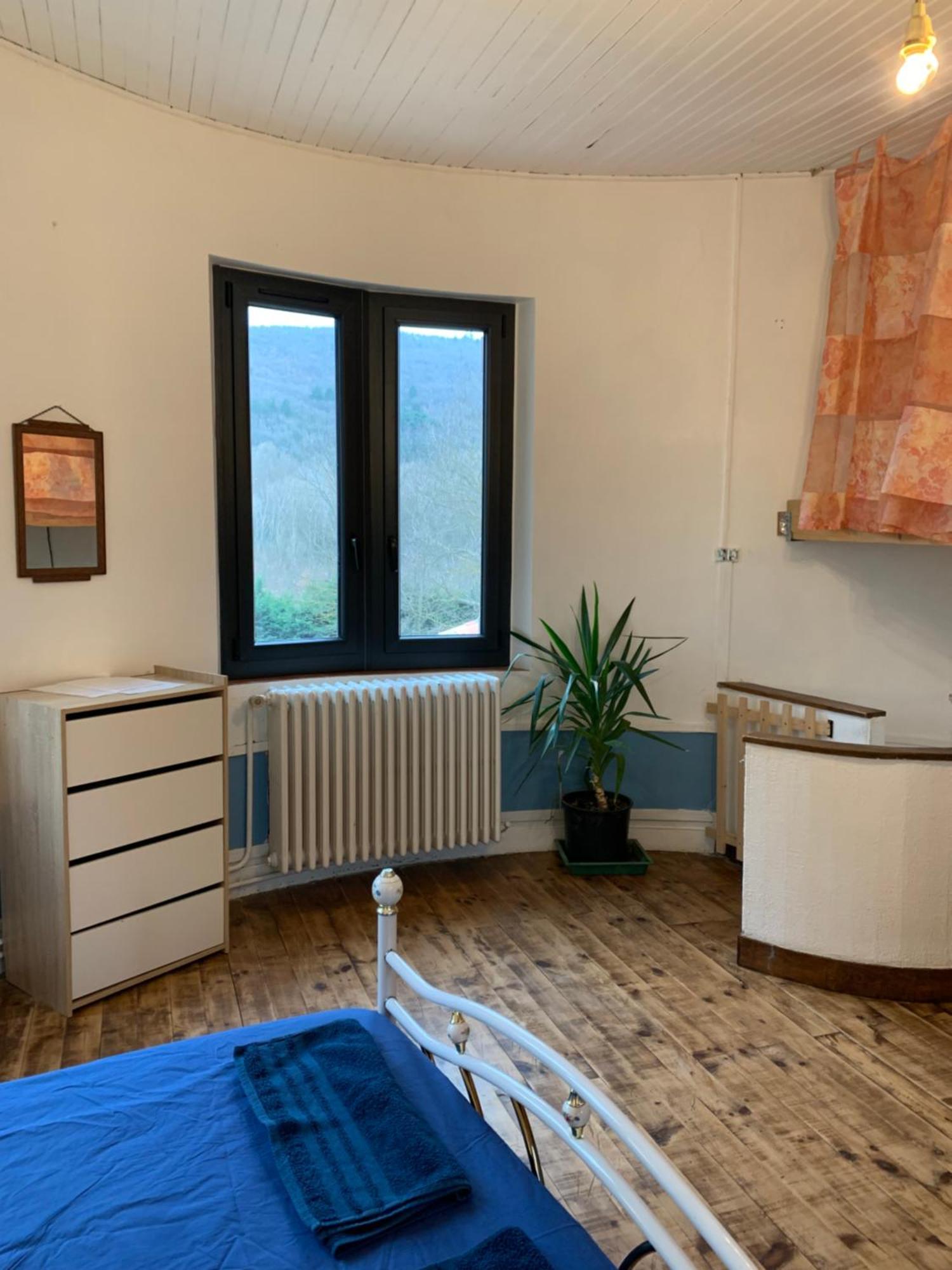 Les Favouilles - Gite & Chambres D Hotes Dauphin Chambre photo