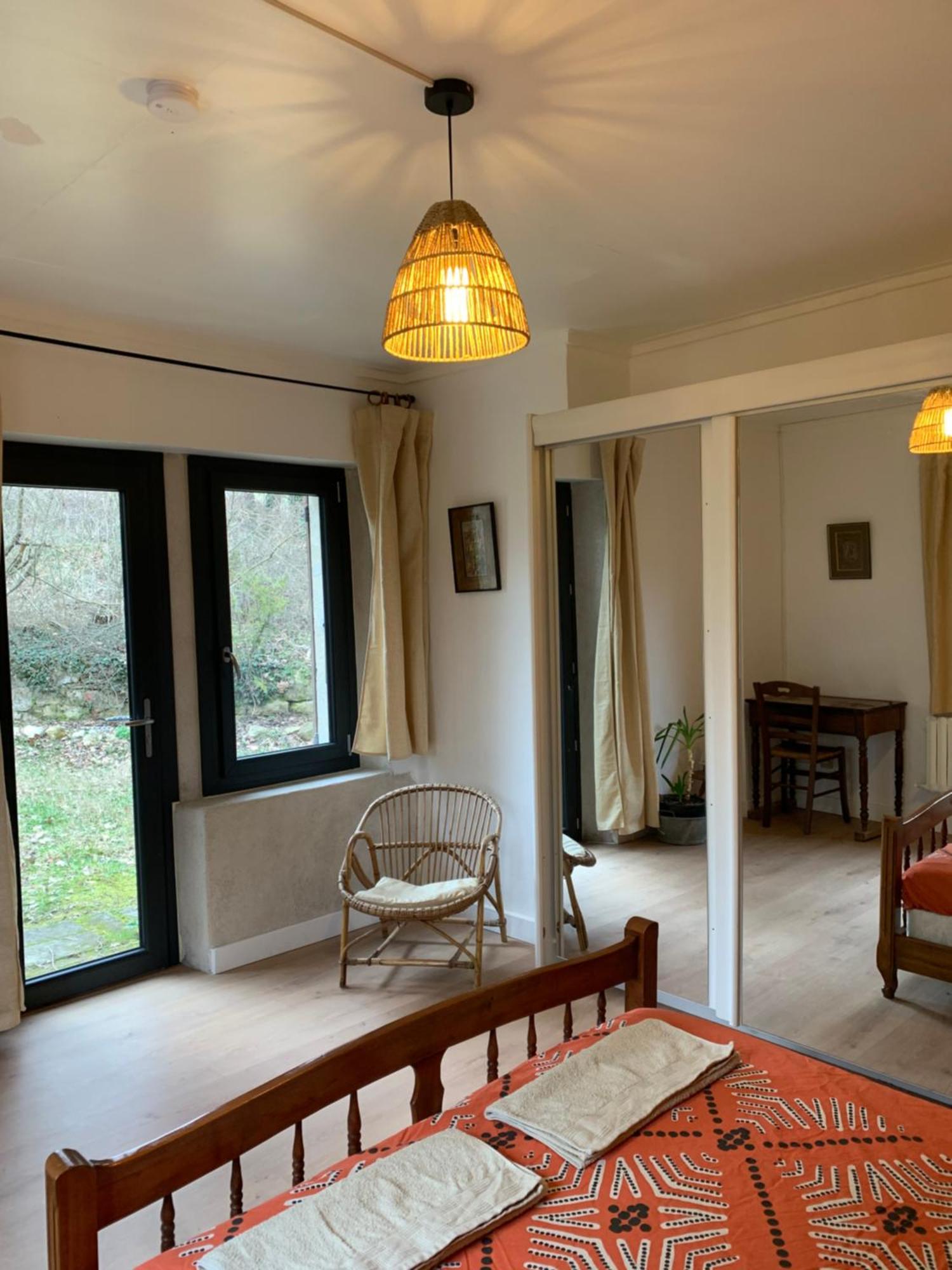 Les Favouilles - Gite & Chambres D Hotes Dauphin Extérieur photo